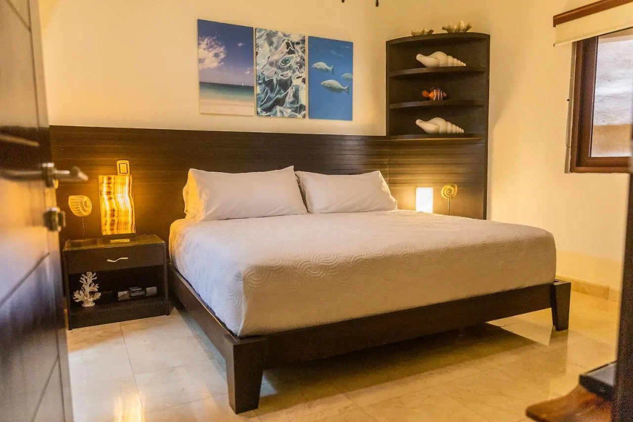 Ocean Front El Faro Reef 304 Aparthotel Playa del Carmen